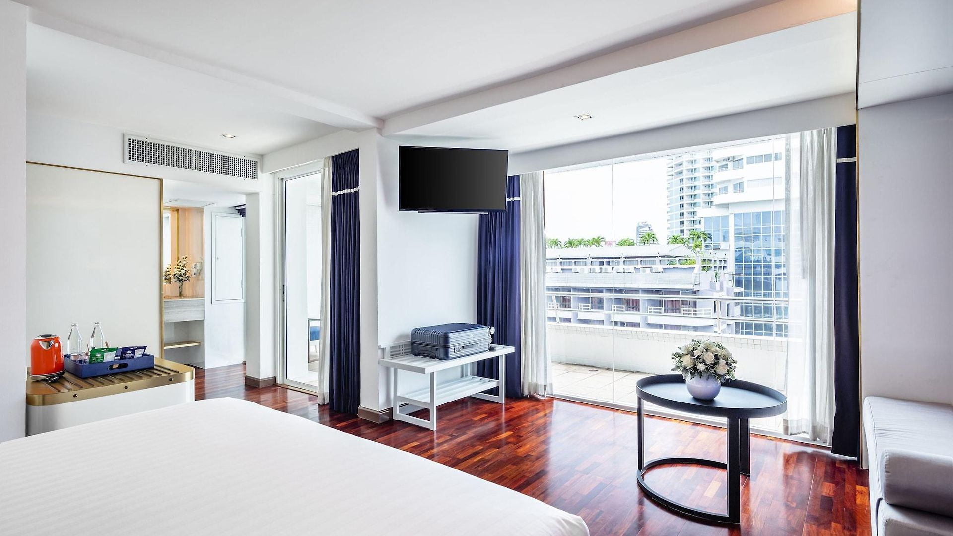 Blue Formerly A-one New Wing โรงแรม 4*