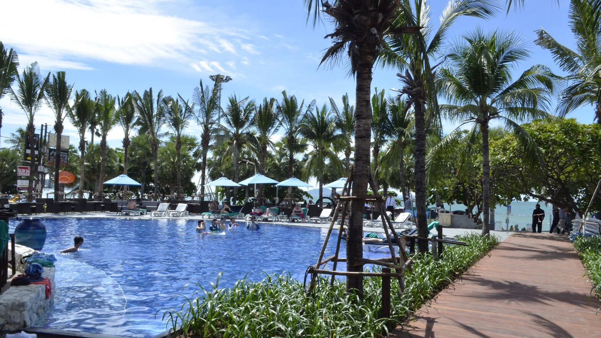 Blue Formerly A-one New Wing Pattaya