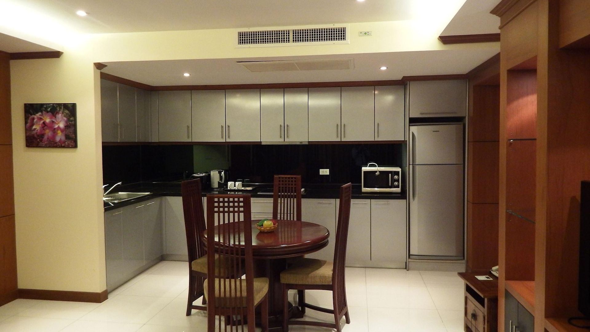 Tara Court โรงแรม 3*