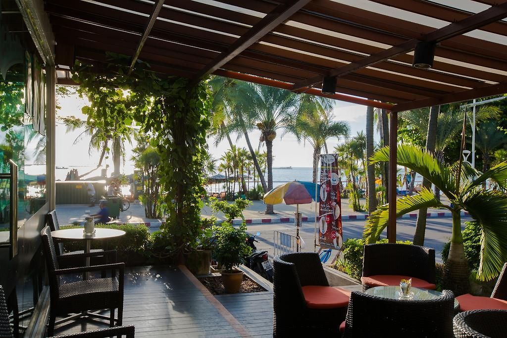Hotel Twin Palms Pattaya, Sha Extra Certified