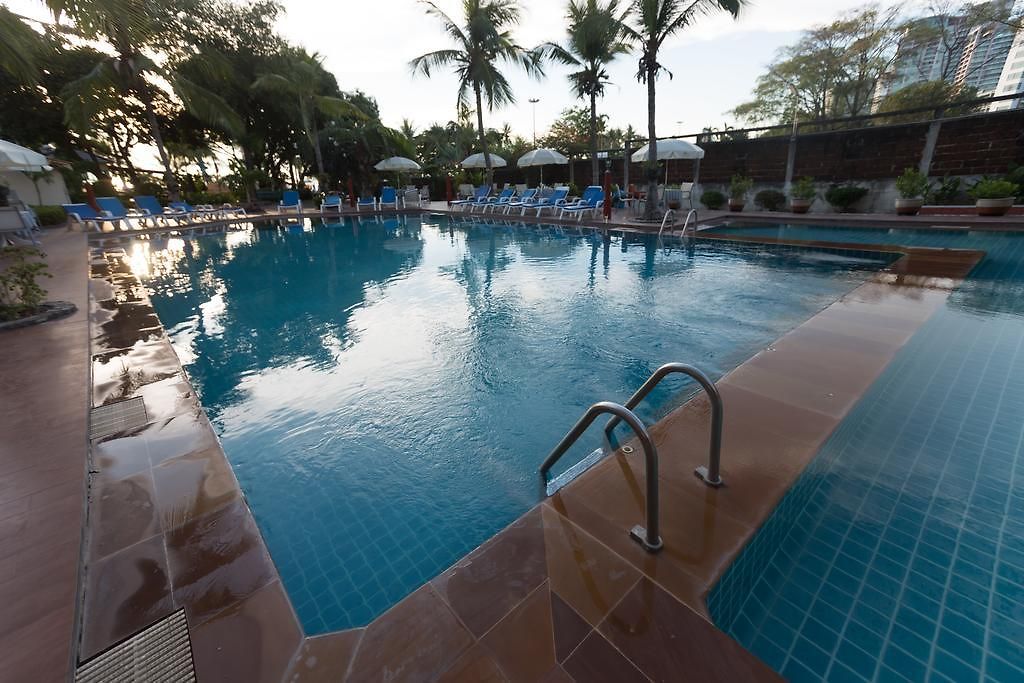 Twin Palms Pattaya, Sha Extra Certified Hotel