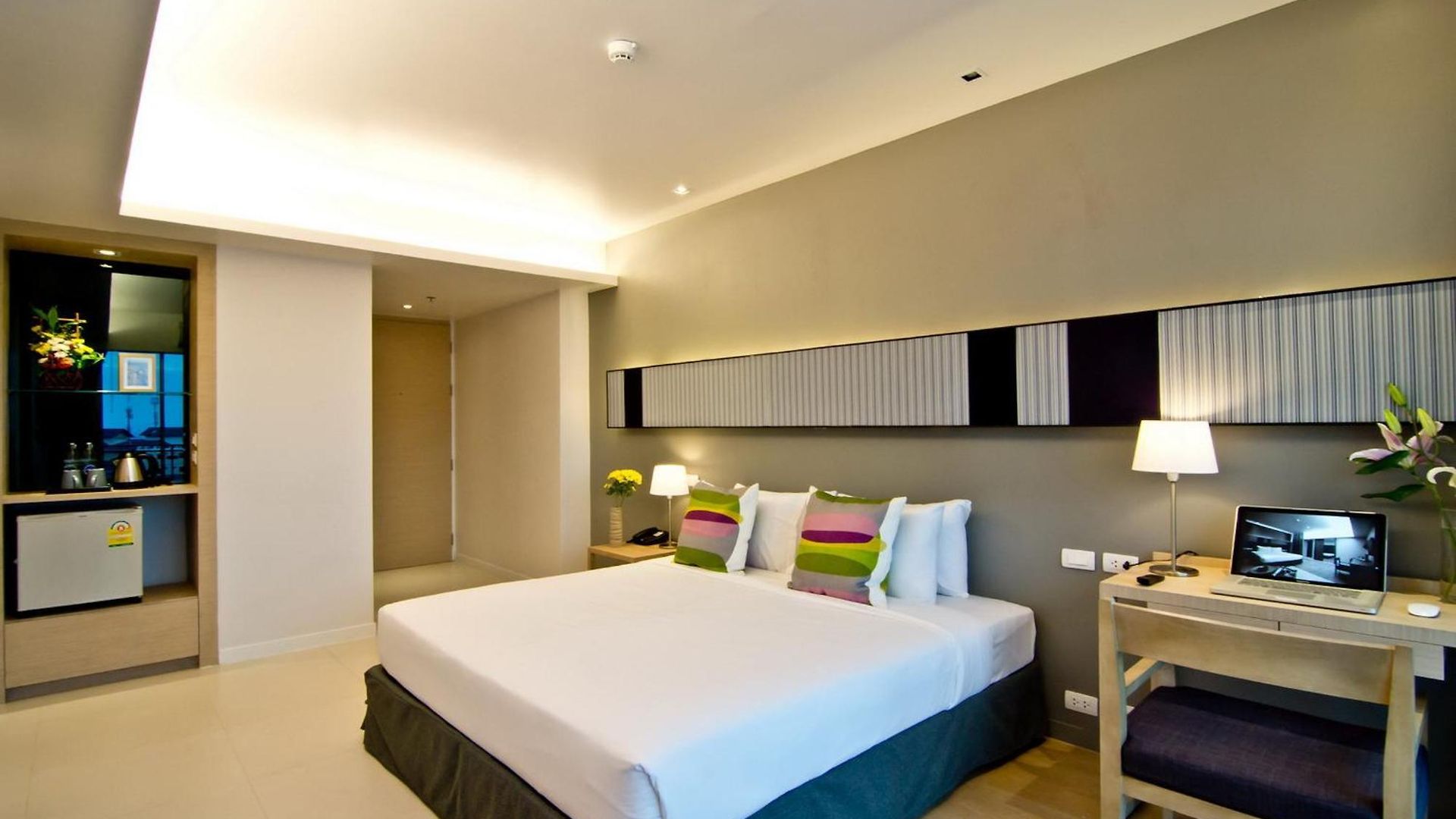 The Sun Xclusive 3*