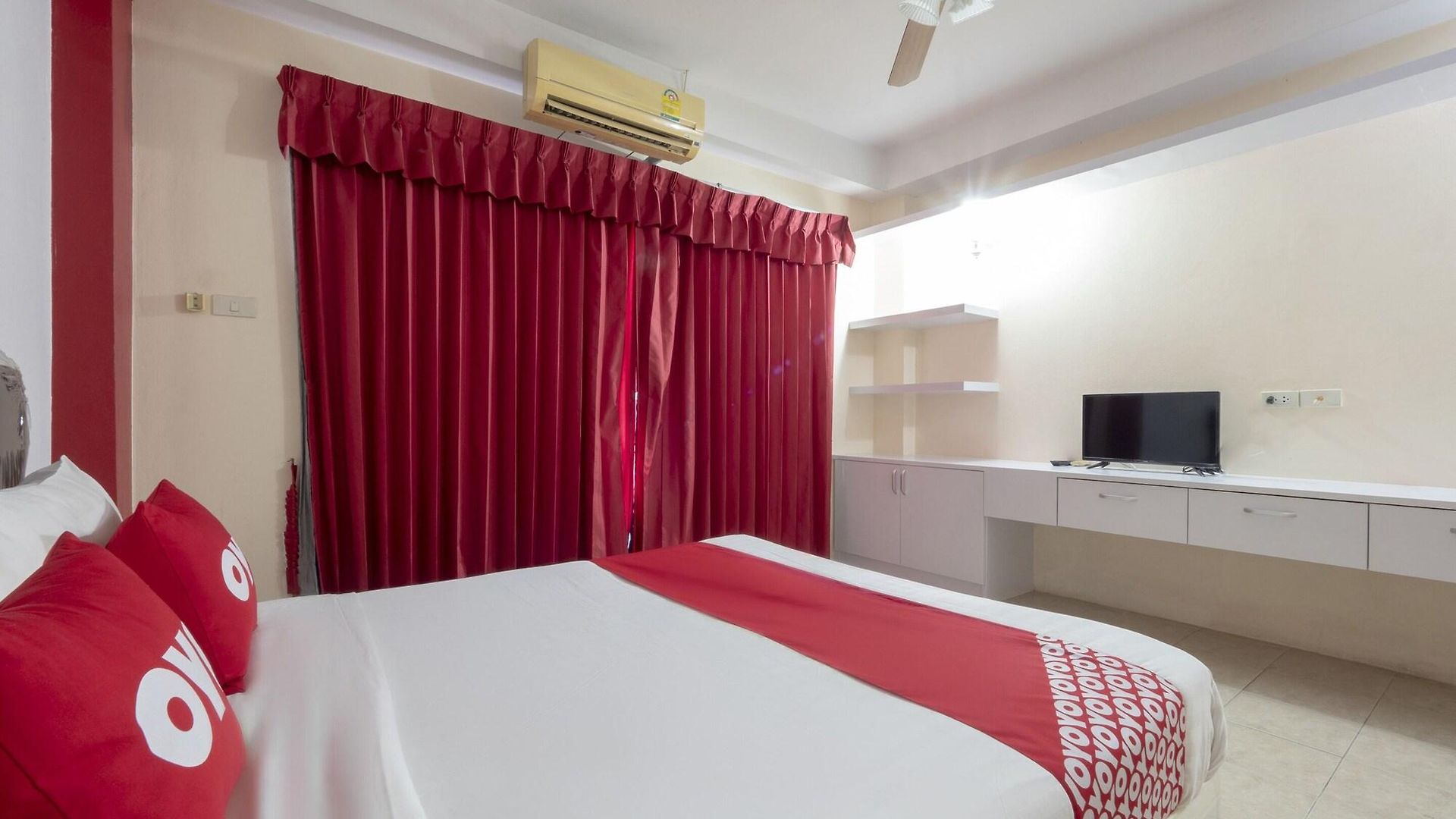 โอโย 75381 โรงแรมบิลลาบอง Pattaya