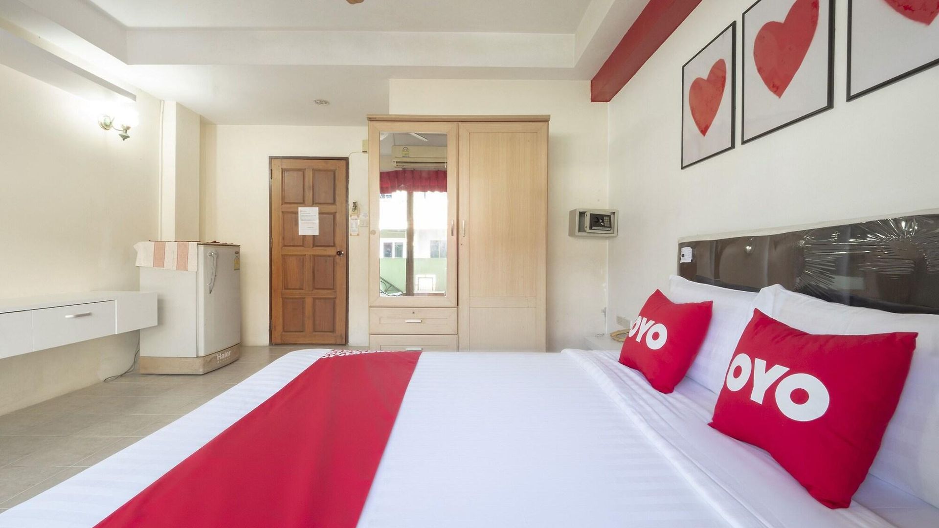 โอโย 75381 โรงแรมบิลลาบอง 2*