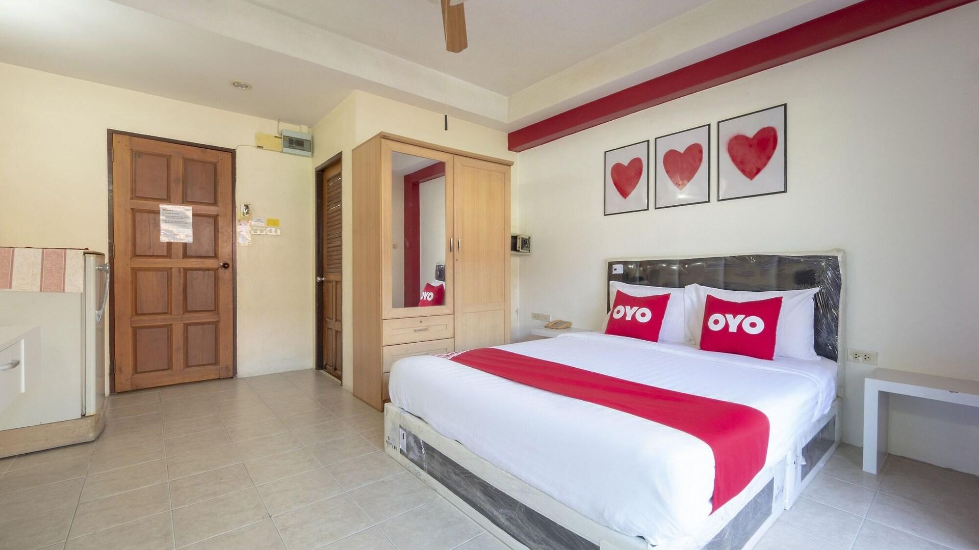 โรงแรม โอโย 75381 โรงแรมบิลลาบอง Pattaya