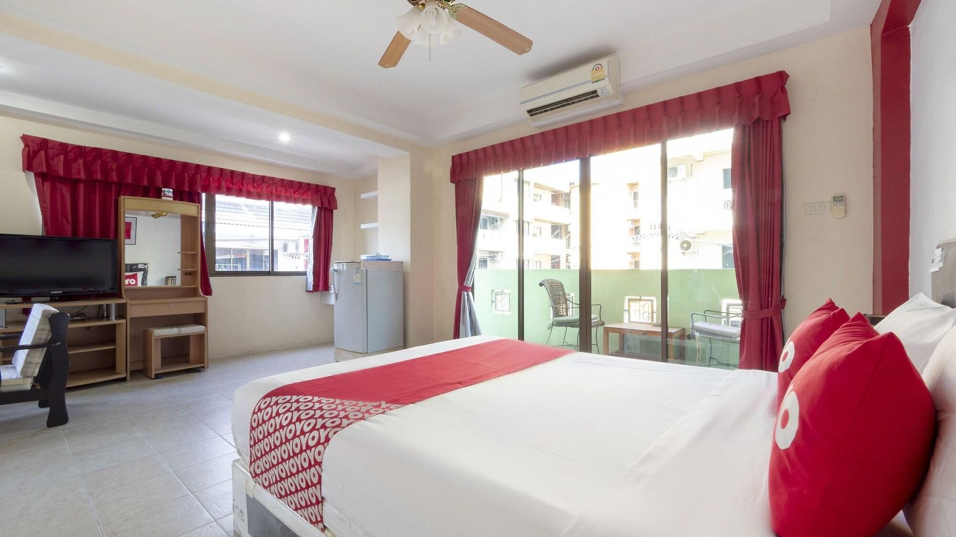 โอโย 75381 โรงแรมบิลลาบอง โรงแรม