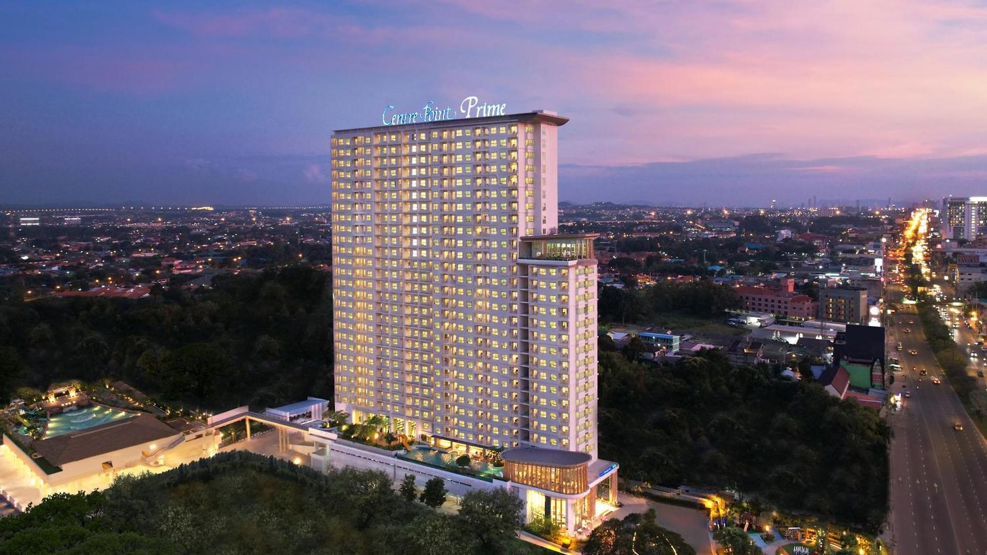 โรงแรม Centre Point Prime 5*