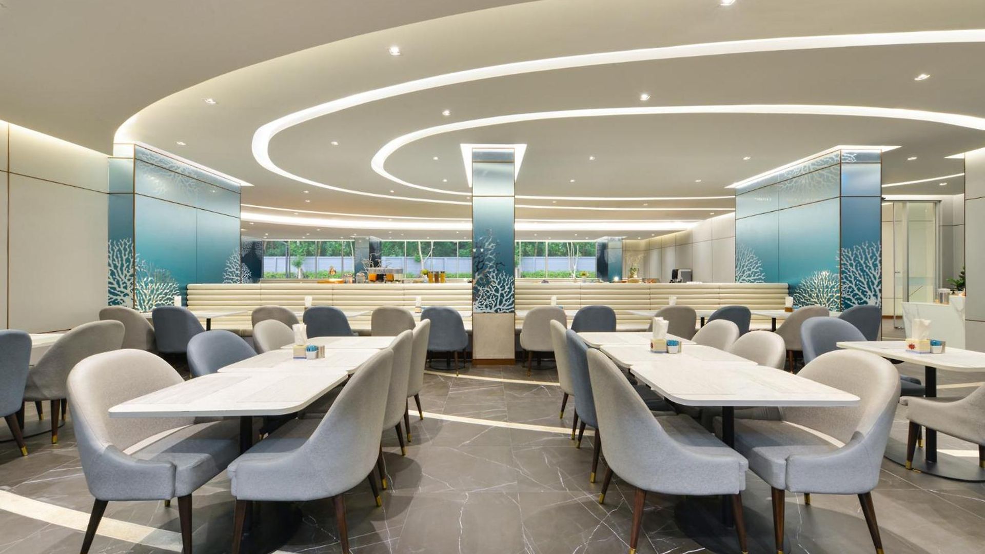 โรงแรม Centre Point Prime