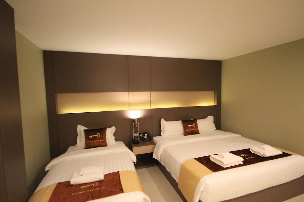 โรงแรม Republic