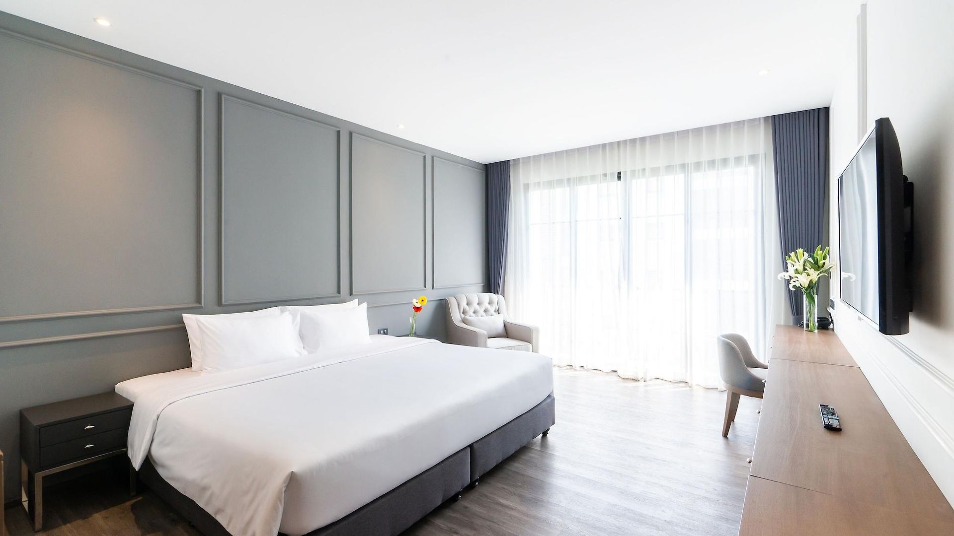 โรงแรม One Patio - Sha Extra 5*
