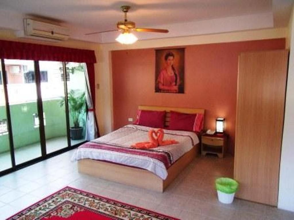 โรงแรม โอโย 75381 โรงแรมบิลลาบอง 2*
