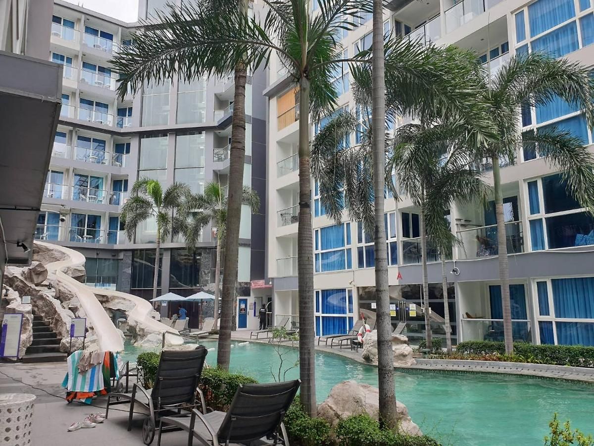 อพาร์ทเม้น 2 Bedrooms Near *