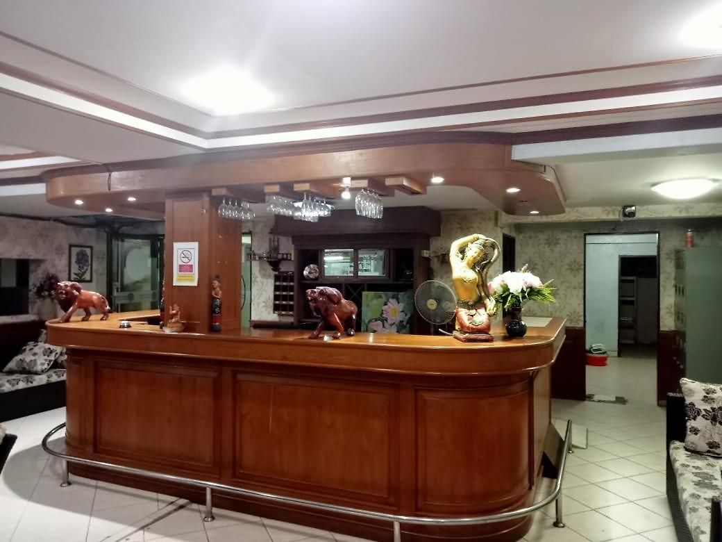 Kingfisher House And Bar บ้านพัก 3*