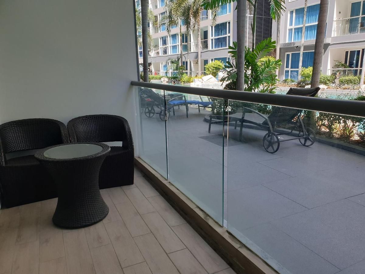 อพาร์ทเม้น Centara Avenue 2 Bedrooms Pool View *