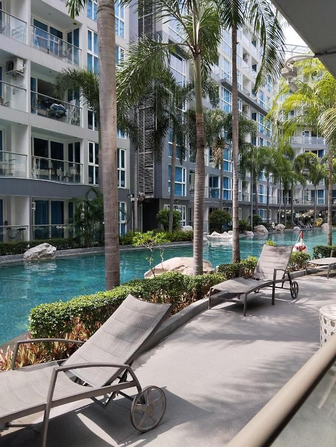 อพาร์ทเม้น Centara Avenue 2 Bedrooms Pool View
