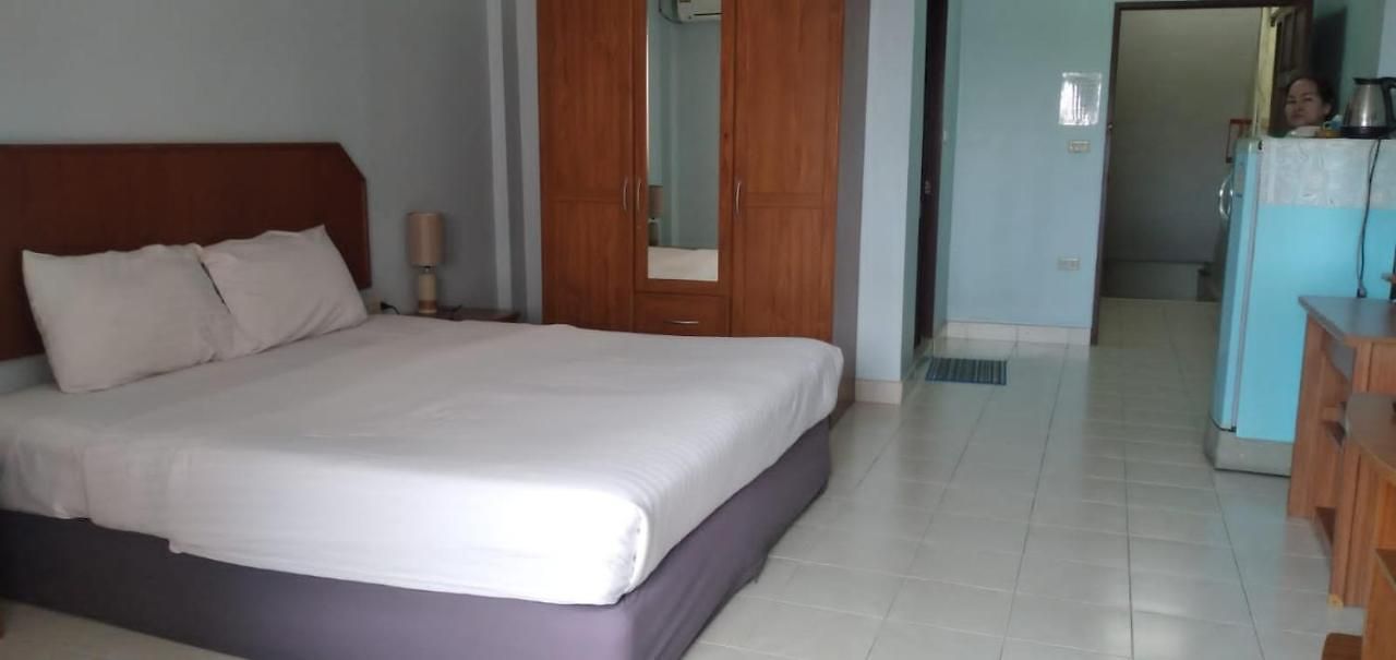 Kingfisher House And Bar 3*