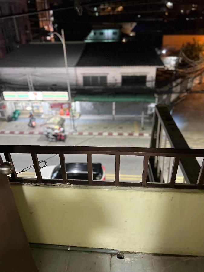Lima Lima อพาร์ตโฮเทล *