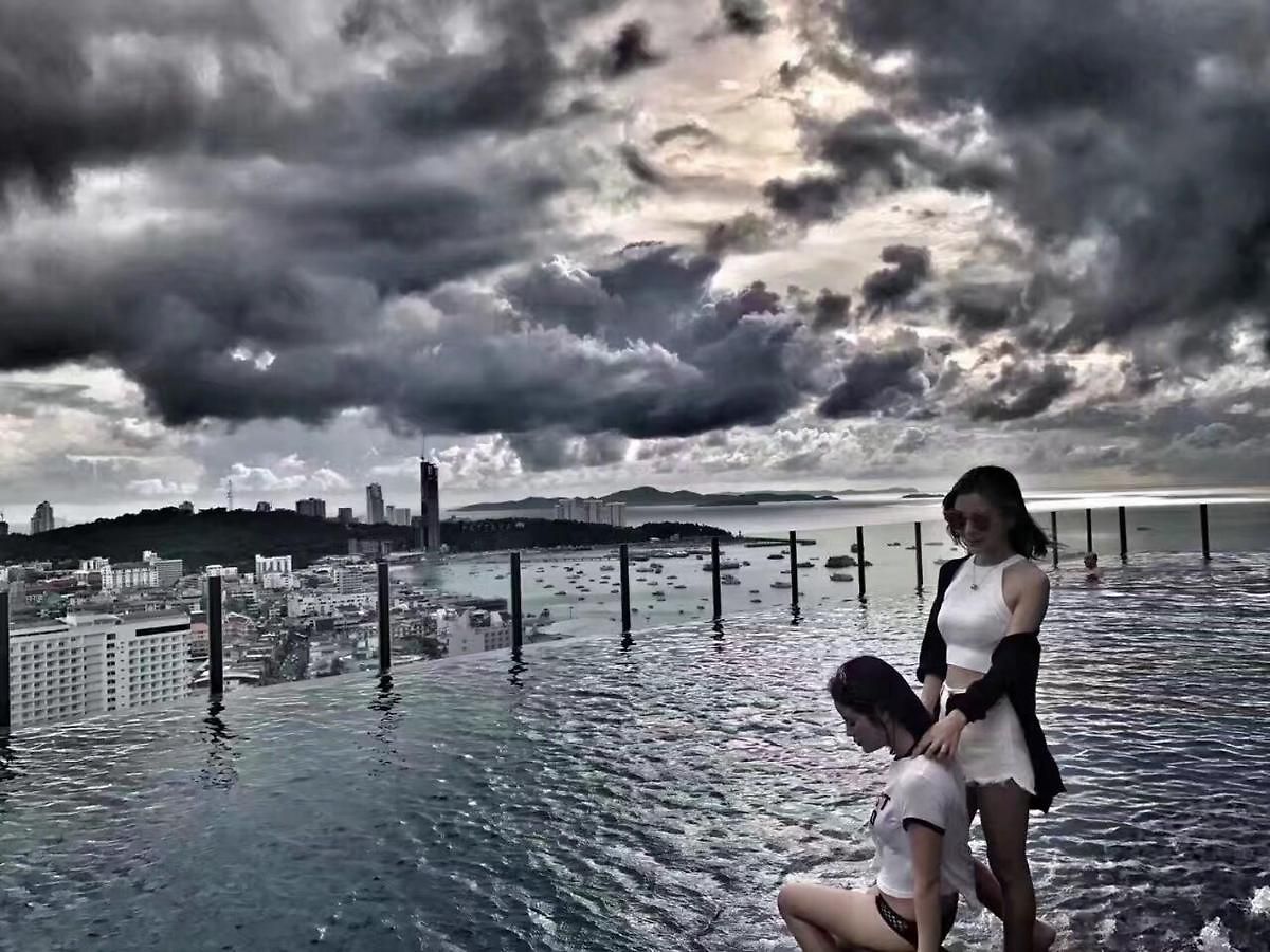 Apartment The Base 网红公寓 市中心核心区顶层无边泳池俯瞰整个芭堤雅海湾 *