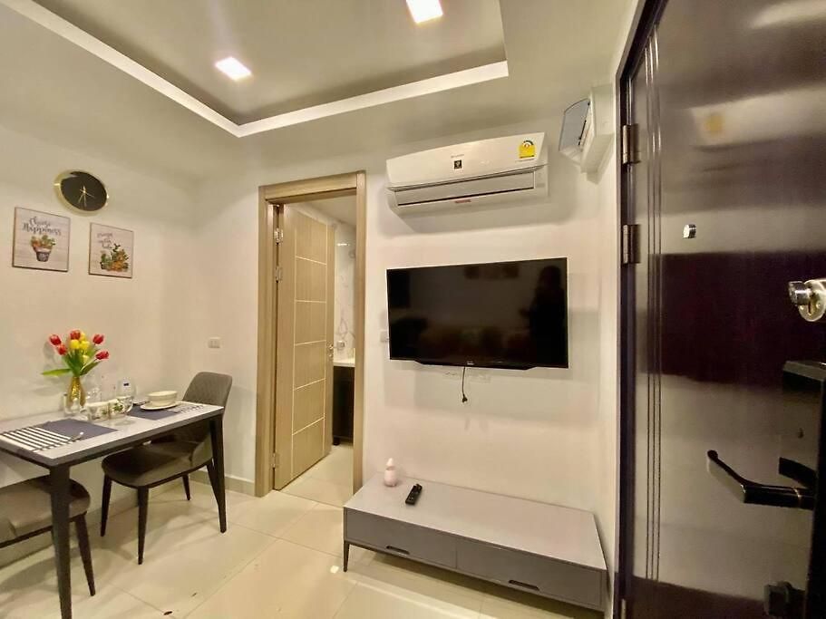 Arcadia Continental 1 Bedroom Pool View * Pattaya