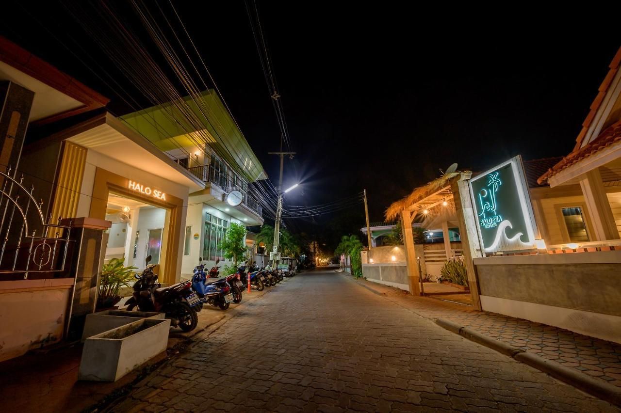 Halo Sea Koh Larn โรงแรม Pattaya