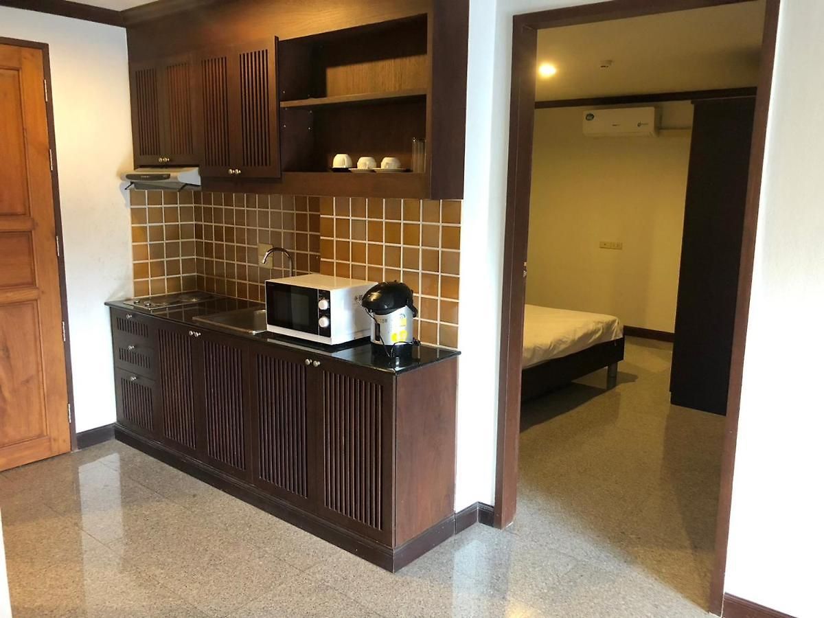 Royal Hill Condotel อพาร์ทเม้น