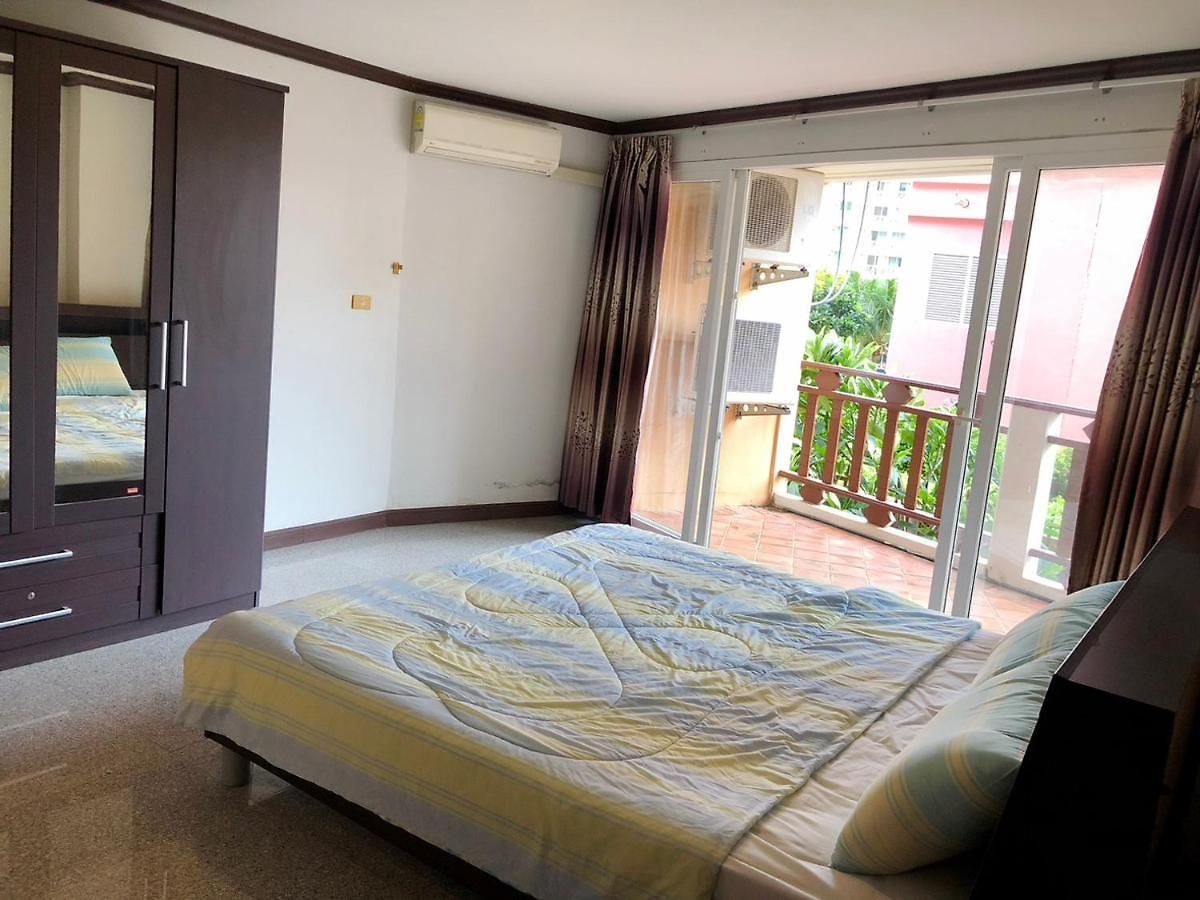 Royal Hill Condotel อพาร์ทเม้น
