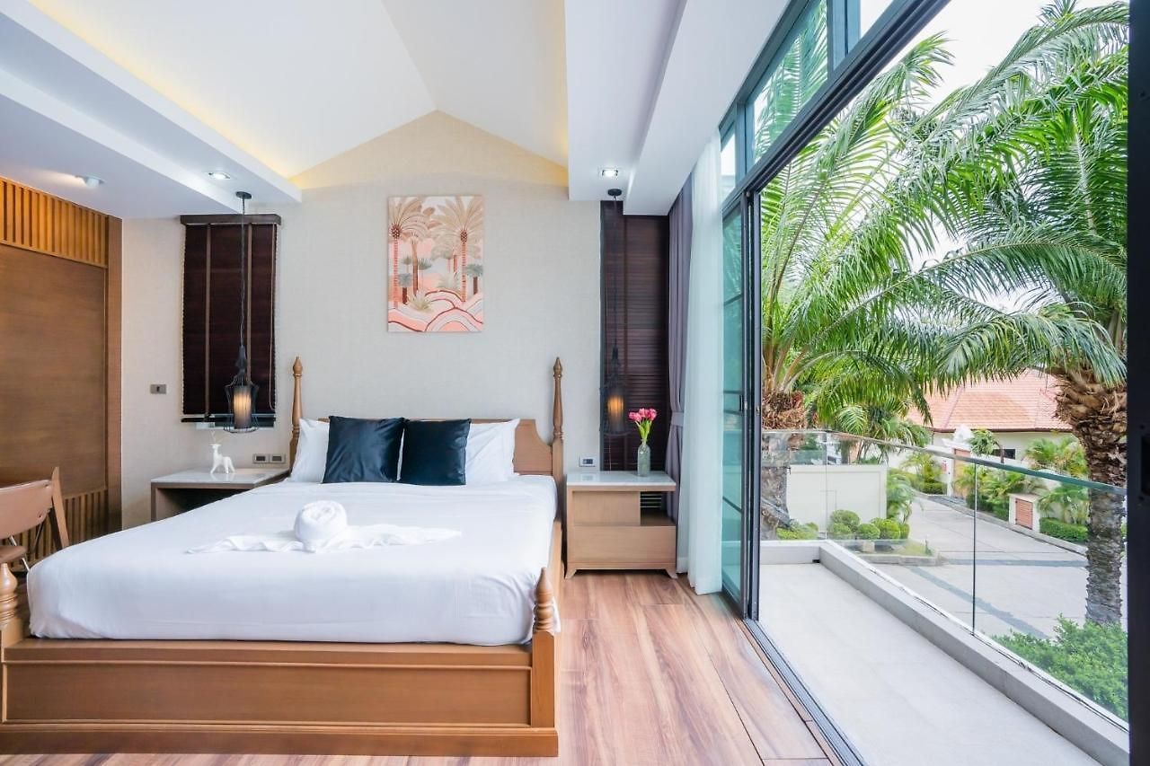 Hollywood Luxury Poolvilla Walking Street 4 Bedrooms