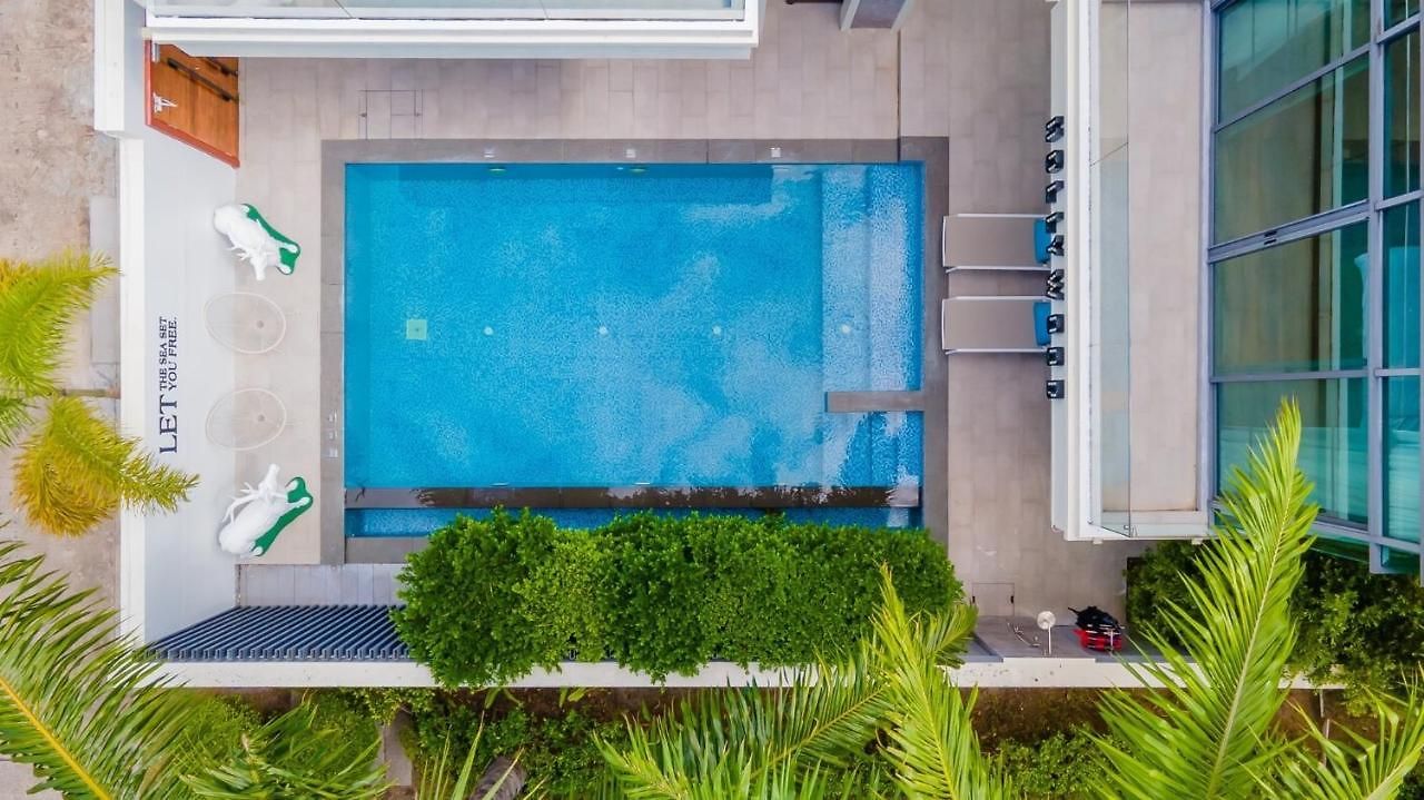 Hollywood Luxury Poolvilla Walking Street 4 Bedrooms *
