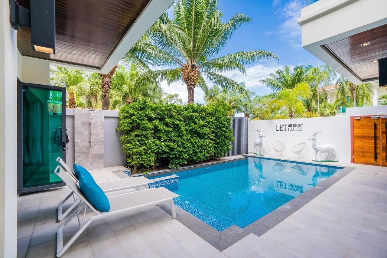 Hollywood Luxury Poolvilla Walking Street 4 Bedrooms
