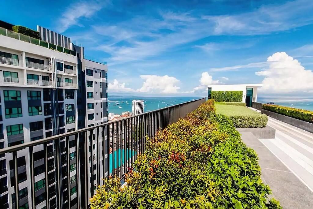 & Infinity Pool * Pattaya