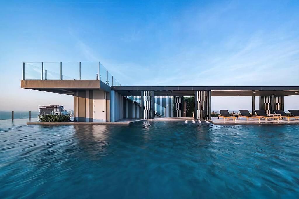 อพาร์ทเม้น & Infinity Pool