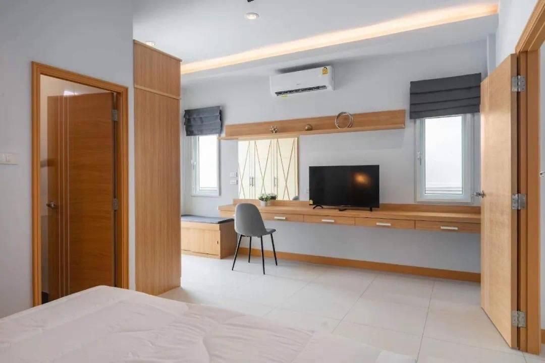Lagoon 5 Bedroom Pool * Pattaya