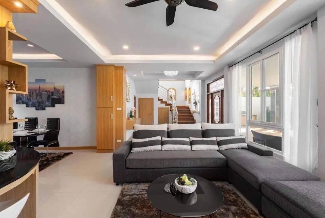 Lagoon 5 Bedroom Pool วิลล่า Pattaya