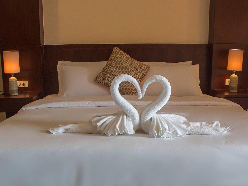 โรงแรม Lucky Residency
