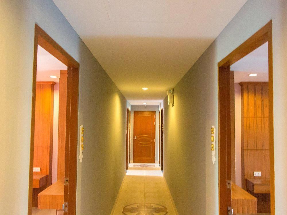 โรงแรม Lucky Residency 3*