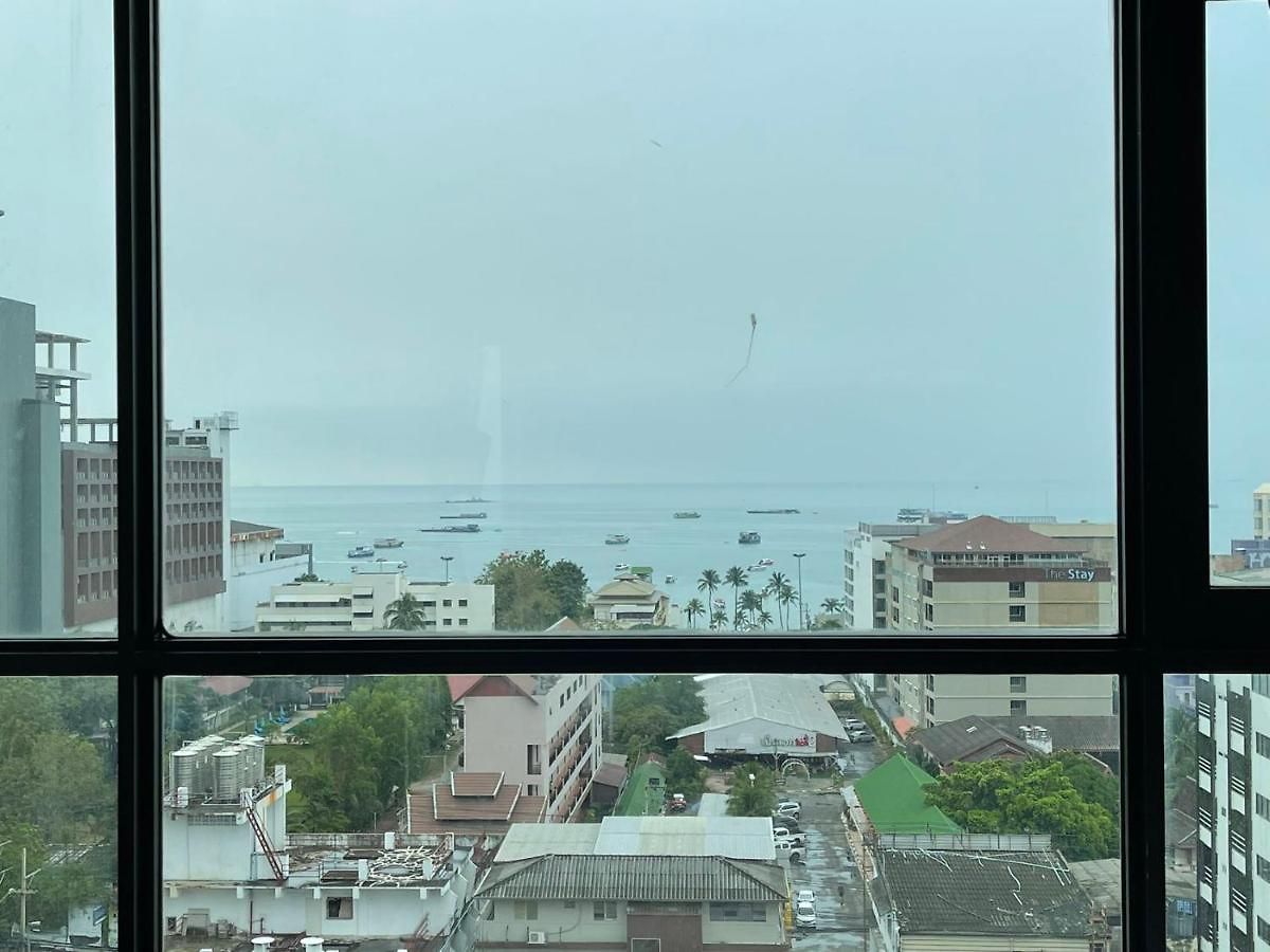 The Base By Adam 3* Pattaya