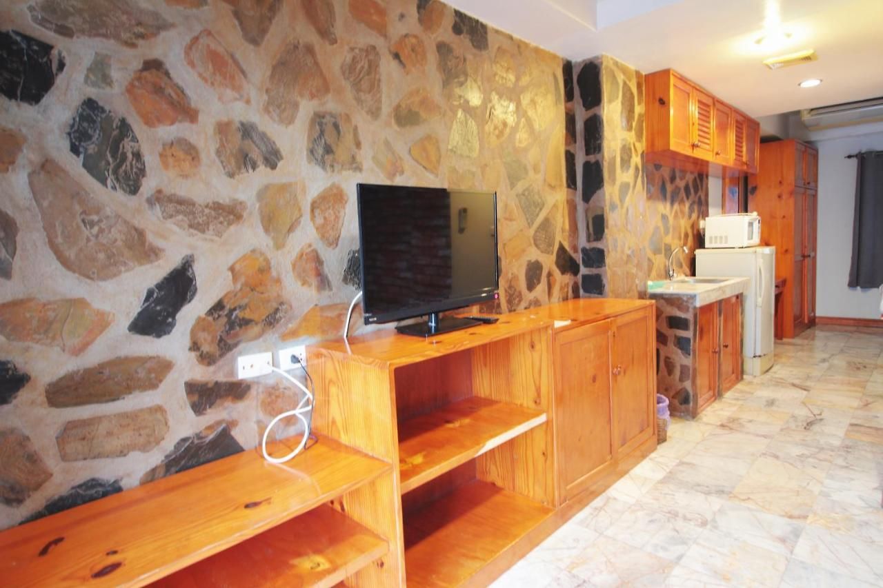 โรงแรม 21