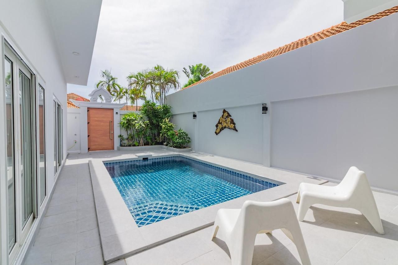 At 5 Mins Walk 3bdr Pool For Groups And Family Villa Pattaya