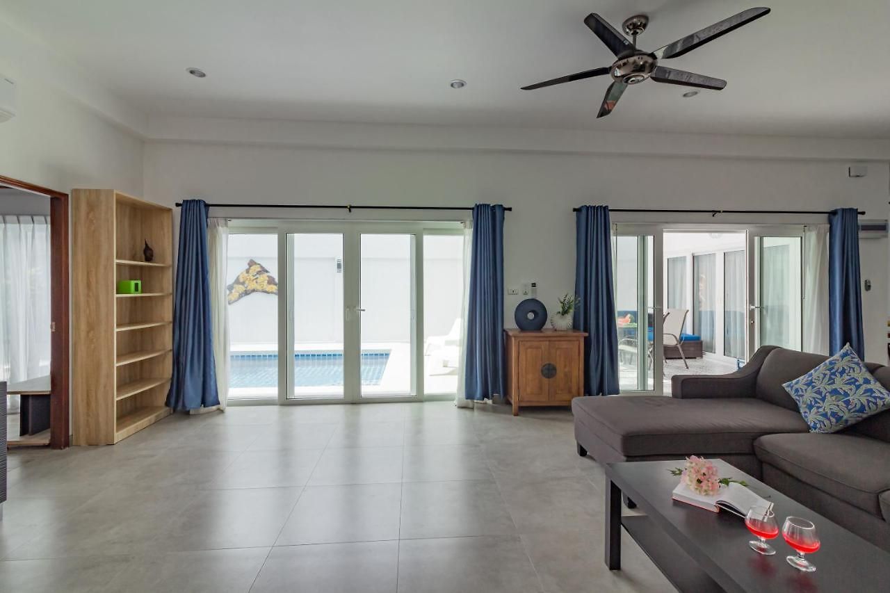 At 5 Mins Walk 3bdr Pool For Groups And Family Villa
