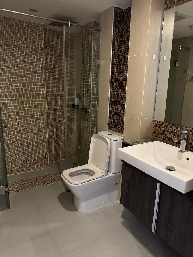 อพาร์ทเม้น 芭提雅中心地带 Centara Avenue 一房公寓3楼 紧邻海滩, 酒吧街, 智能电视 *