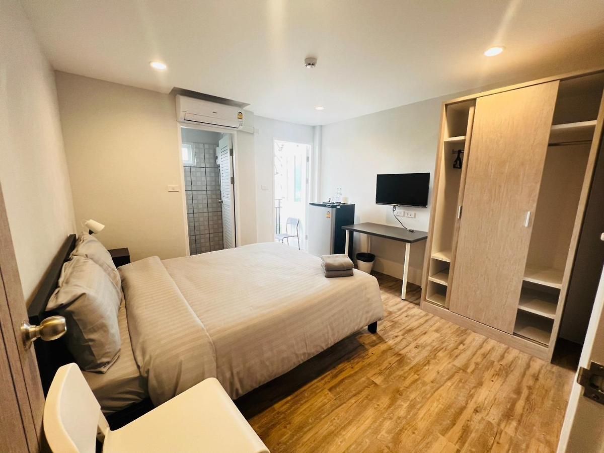 โรงแรม Aree House Poshtel