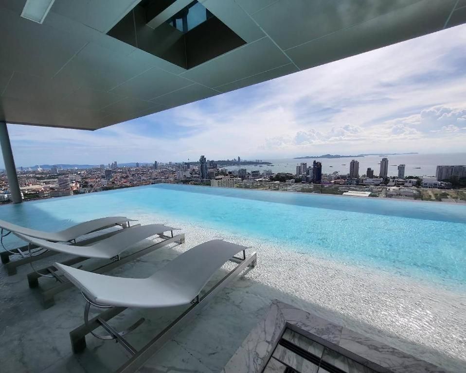 Once Seaview อพาร์ตโฮเทล