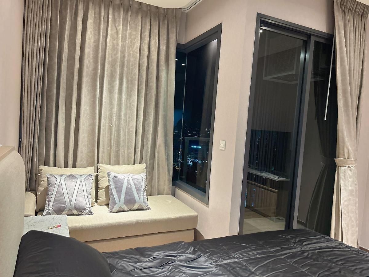 Once Seaview อพาร์ตโฮเทล *