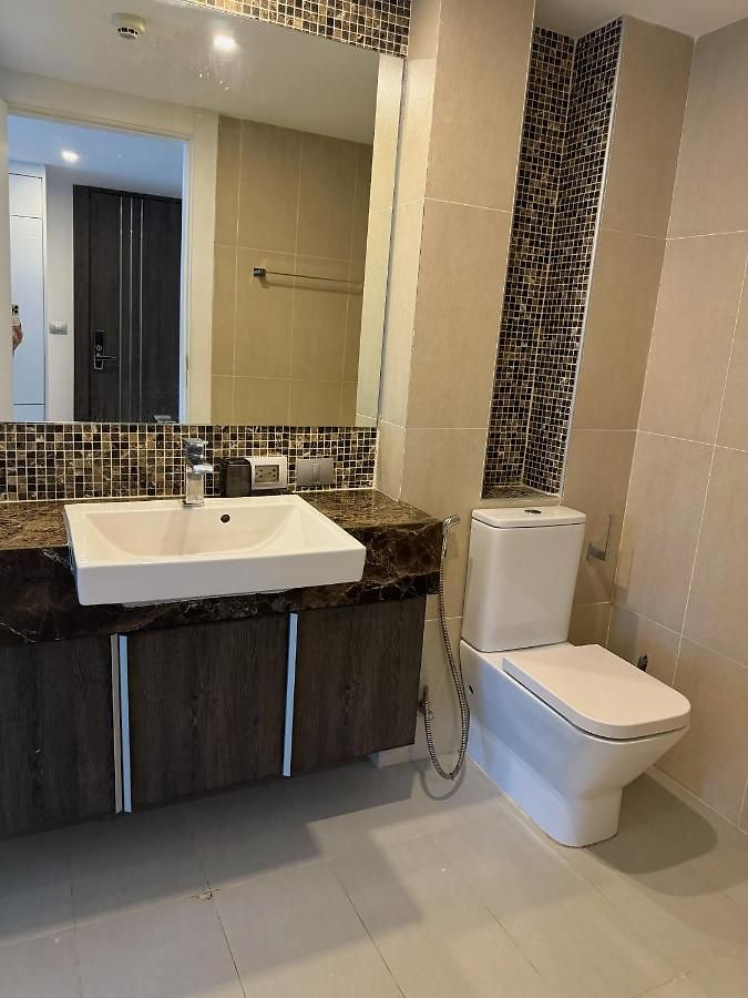 Centara Avenue Residences 1 Bedroom Center Near Walking Street อพาร์ทเม้น Pattaya