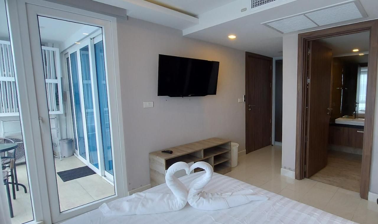 Grand Avenue - Luxury - 2 Bedroom 2 Baths - Pool-view อพาร์ทเม้น