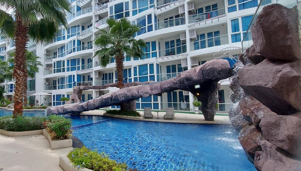 อพาร์ทเม้น Grand Avenue - Luxury - 2 Bedroom 2 Baths - Pool-view *