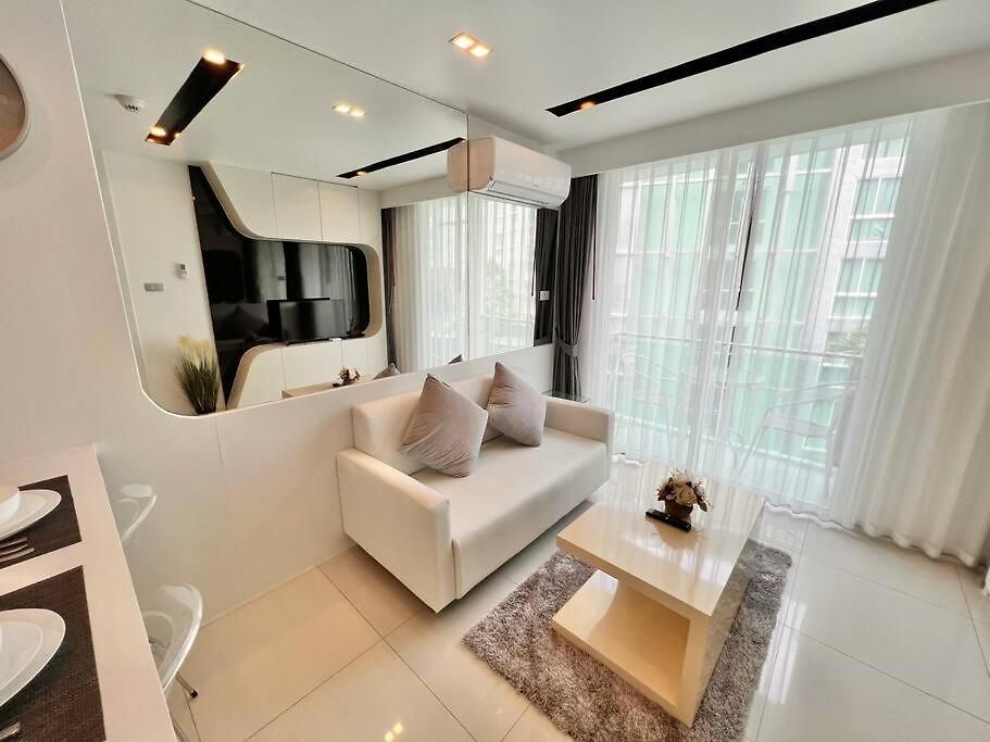 Apartment At 1 Bed In Ccr Pattaya