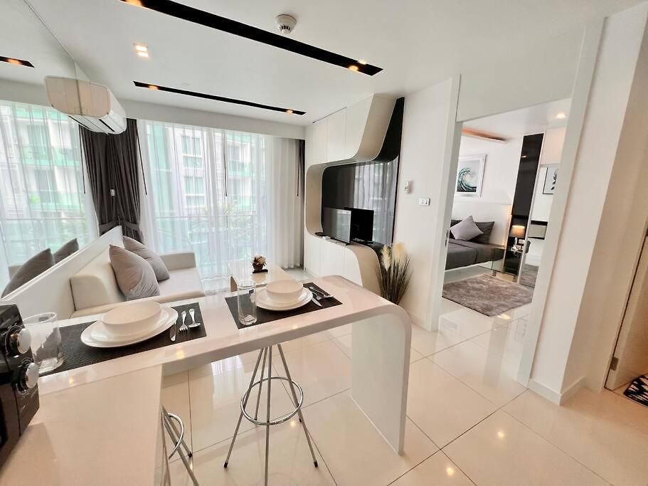 Apartment At 1 Bed In Ccr *