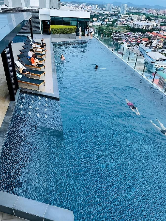 Apartment Location In Pattaya, Sky Pool & Infinity Edge *