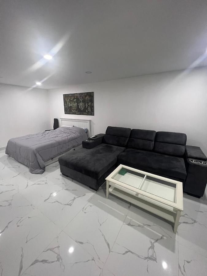 โรงแรม Pattaya Beach Condo Pattaya